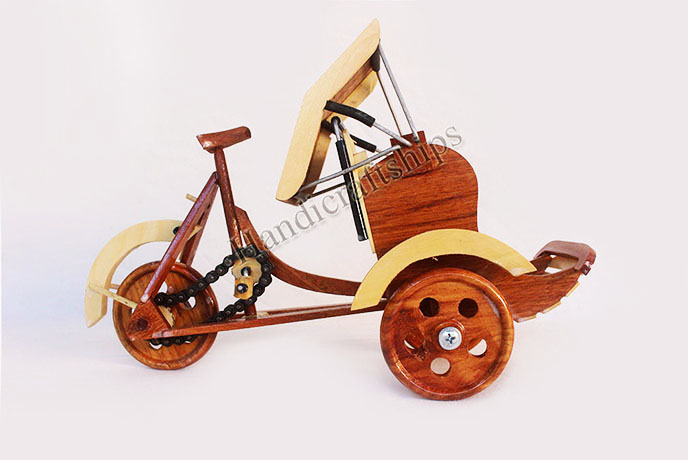 Mô hình xe xích lô gỗ (Size: 20cm)