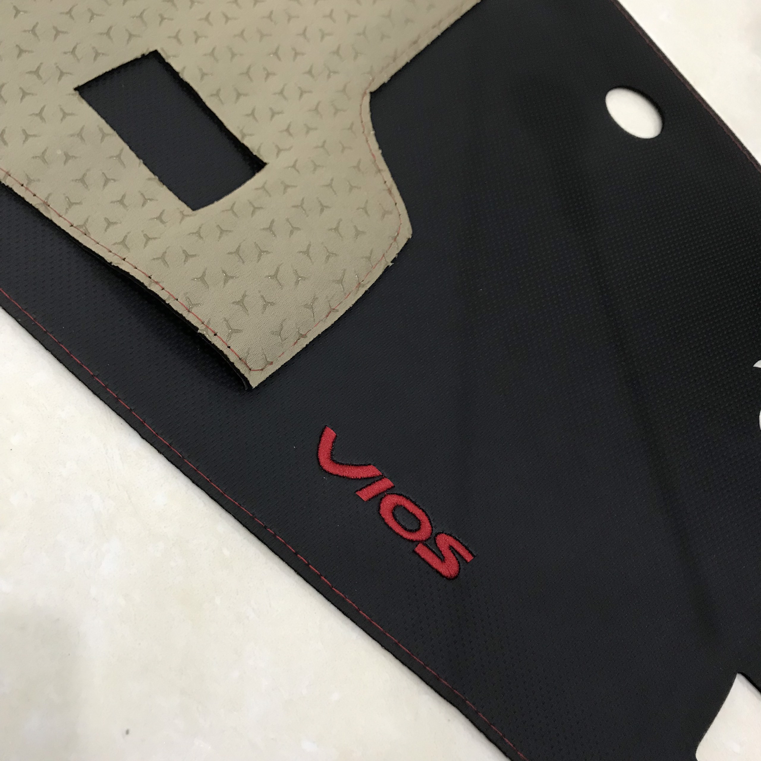 Thảm Taplo Da Cao Cấp cho xe Vios form 2019-2022
