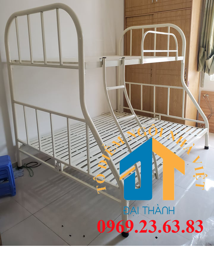 Giường sắt hai tầng trên 1m2 dưới 1m6 màu kem, giường tầng sinh viên, kí túc xá lắp ráp tận nơi