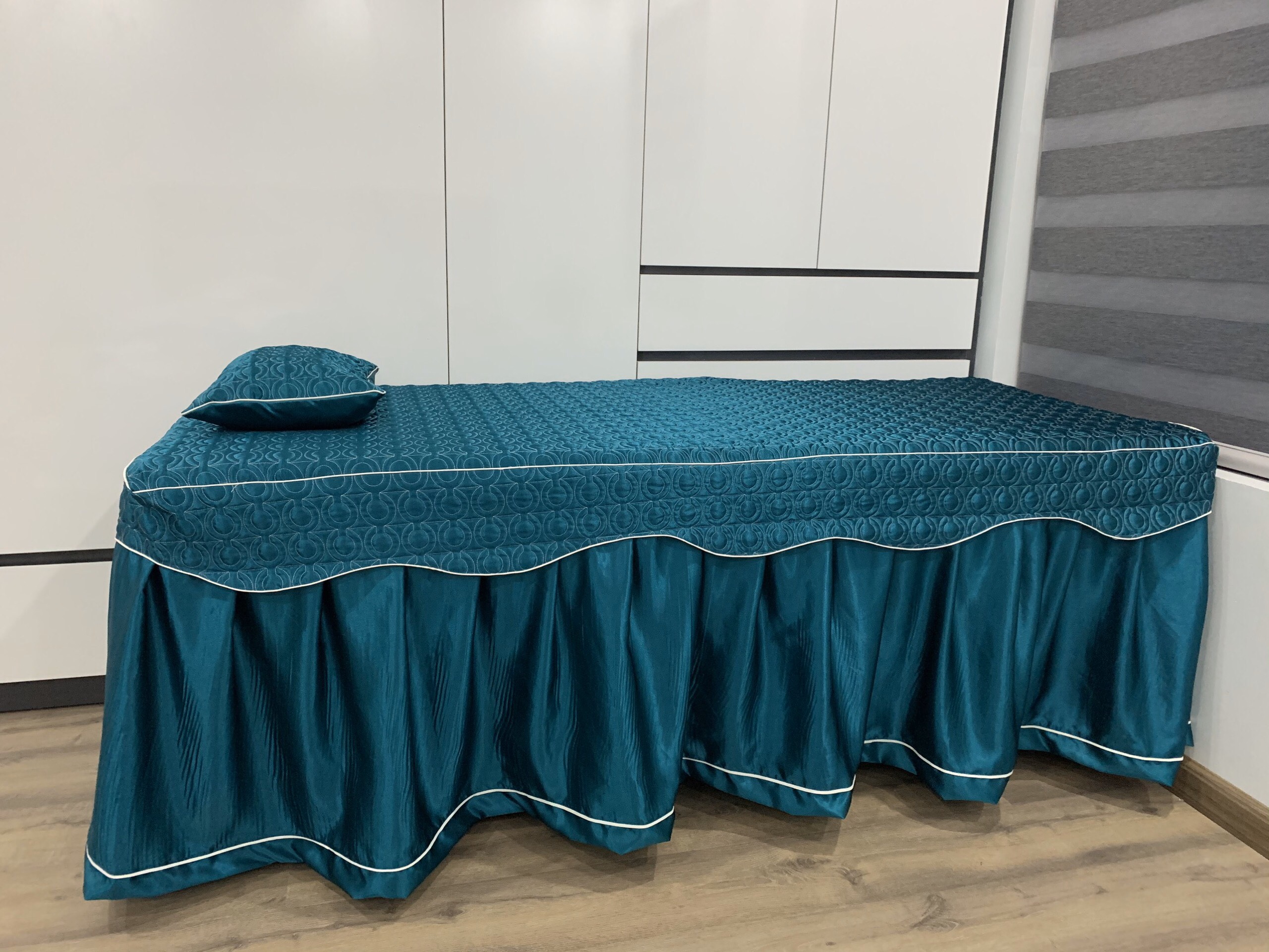 Ga giường phi lụa trần bông cao cấp cho spa, nối mi, phun xăm, thẩm mỹ