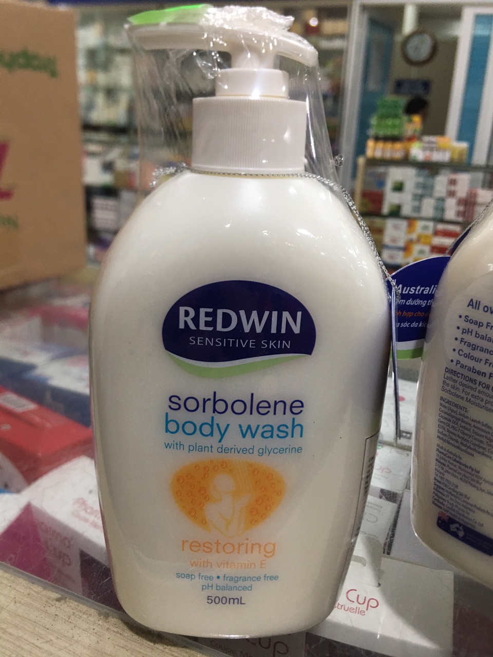 Sữa tắm dưỡng thể và sáng da redwin sorbolenle 500ml