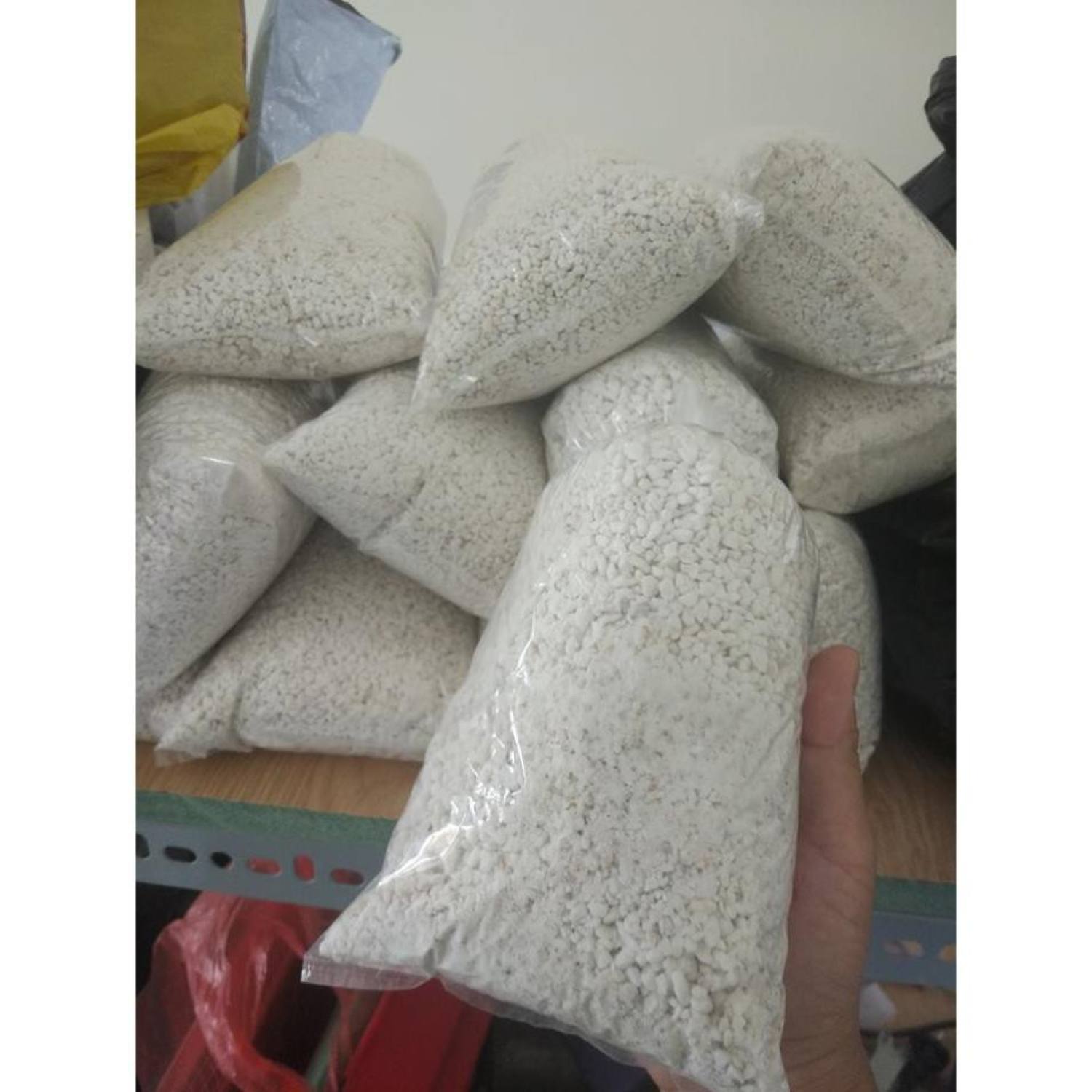 Đất ấp chuyên dụng nhập khẩu cho bò sát .