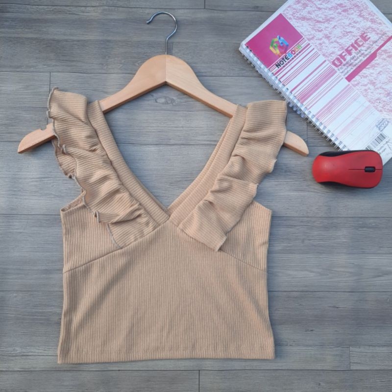 Áo croptop cổ tim bèo