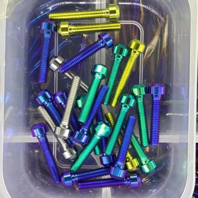 Ốc Titan Gr5 6li35 6ly35 6li đầu trụ bắt nhiều vị trí