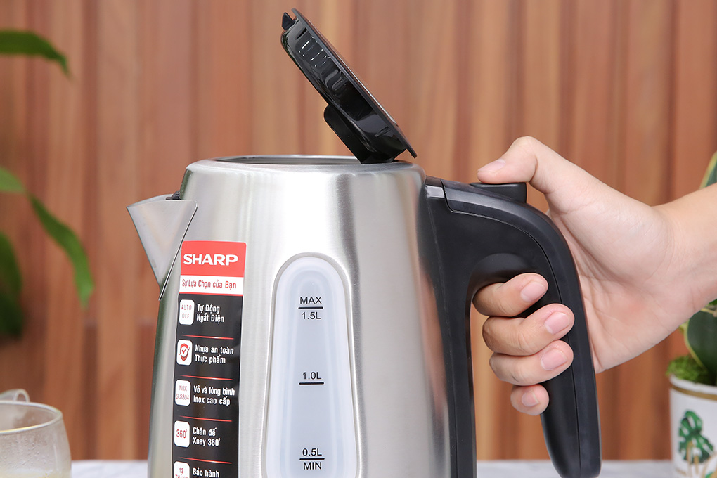 [Giao tại HCM] Bình đun siêu tốc Sharp 1.5 lít EKJ-15EVS-ST