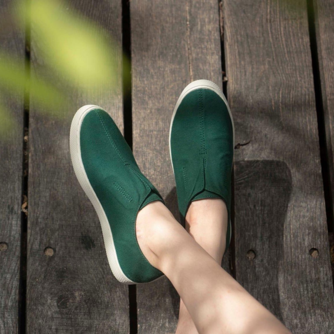 Giày Một vải xanh lá cây không dây