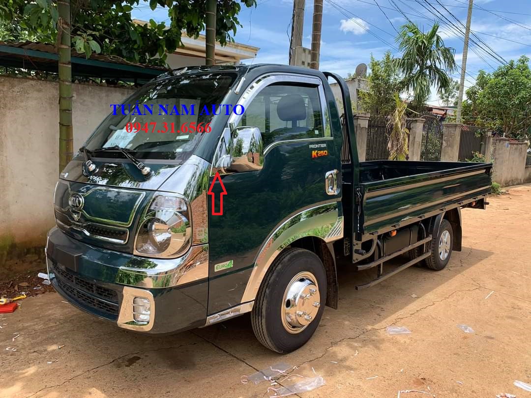 Ốp chân gương crom kia k250, k200, bonggo iii