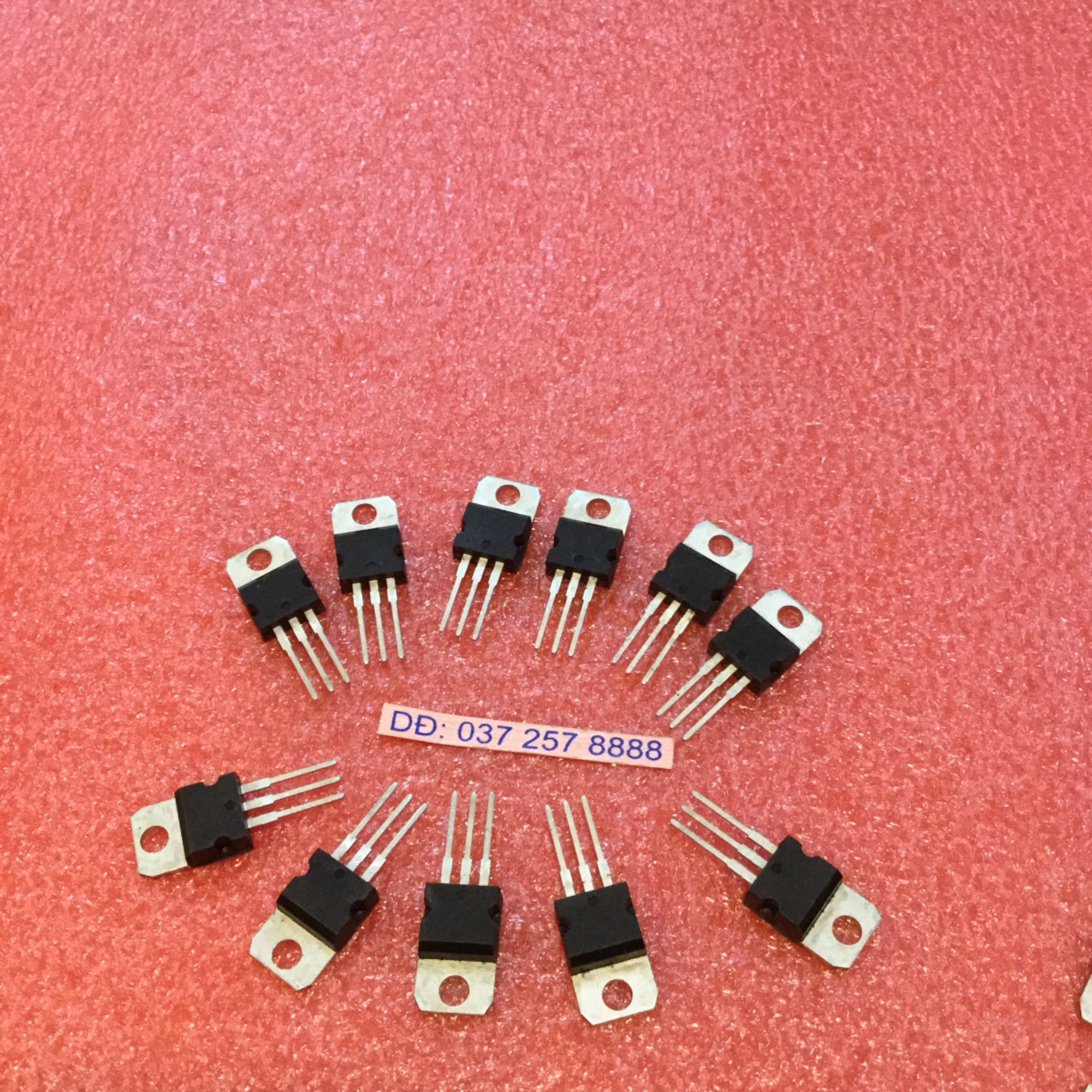 Ic ổn áp 7809