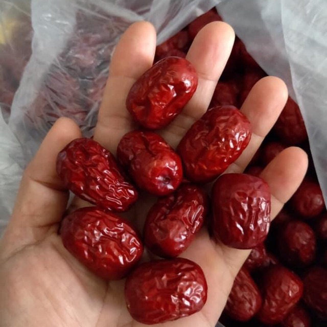 Táo đỏ tân cương loại 1