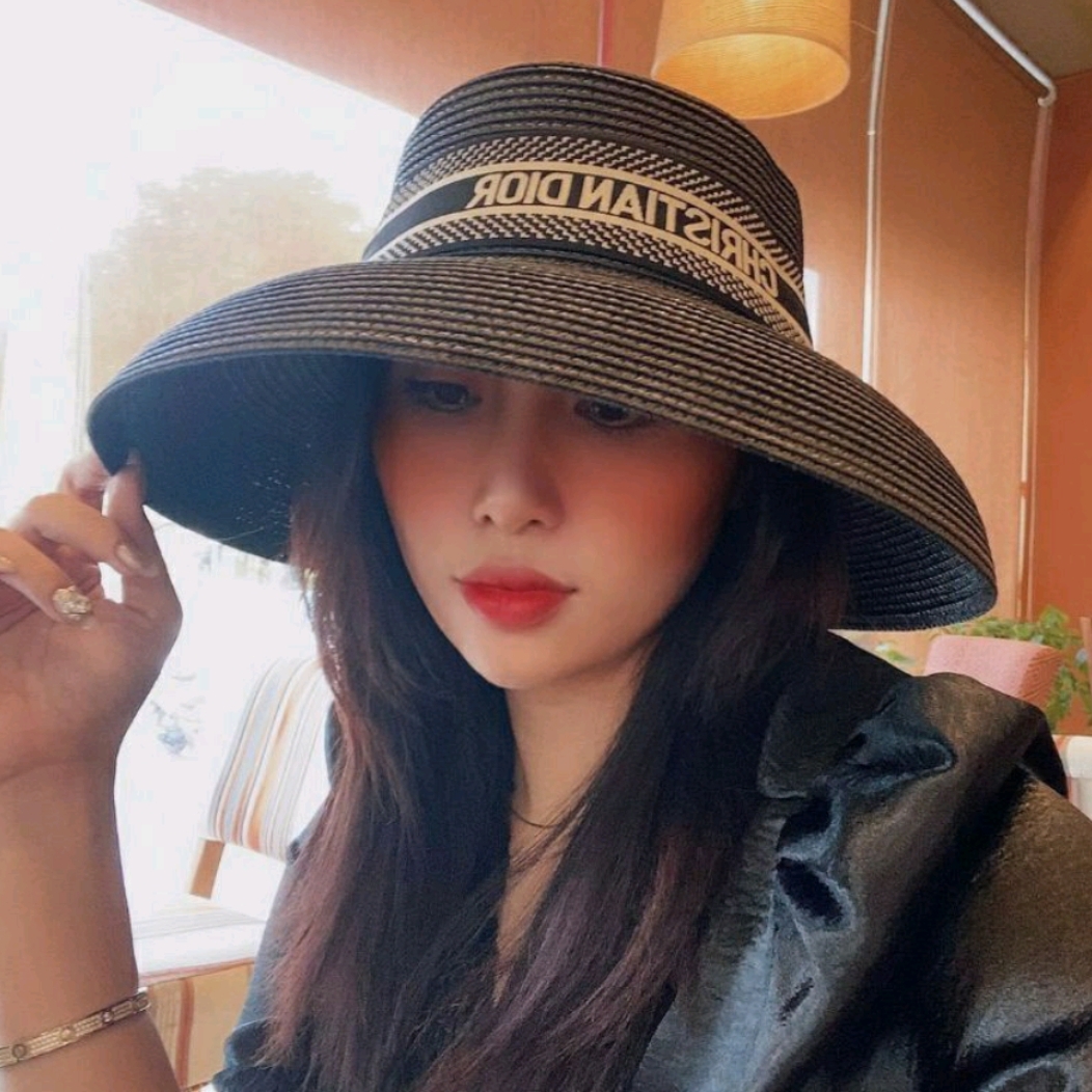 Mũ Cói Lồng Đèn Đai Chữ DR Đen