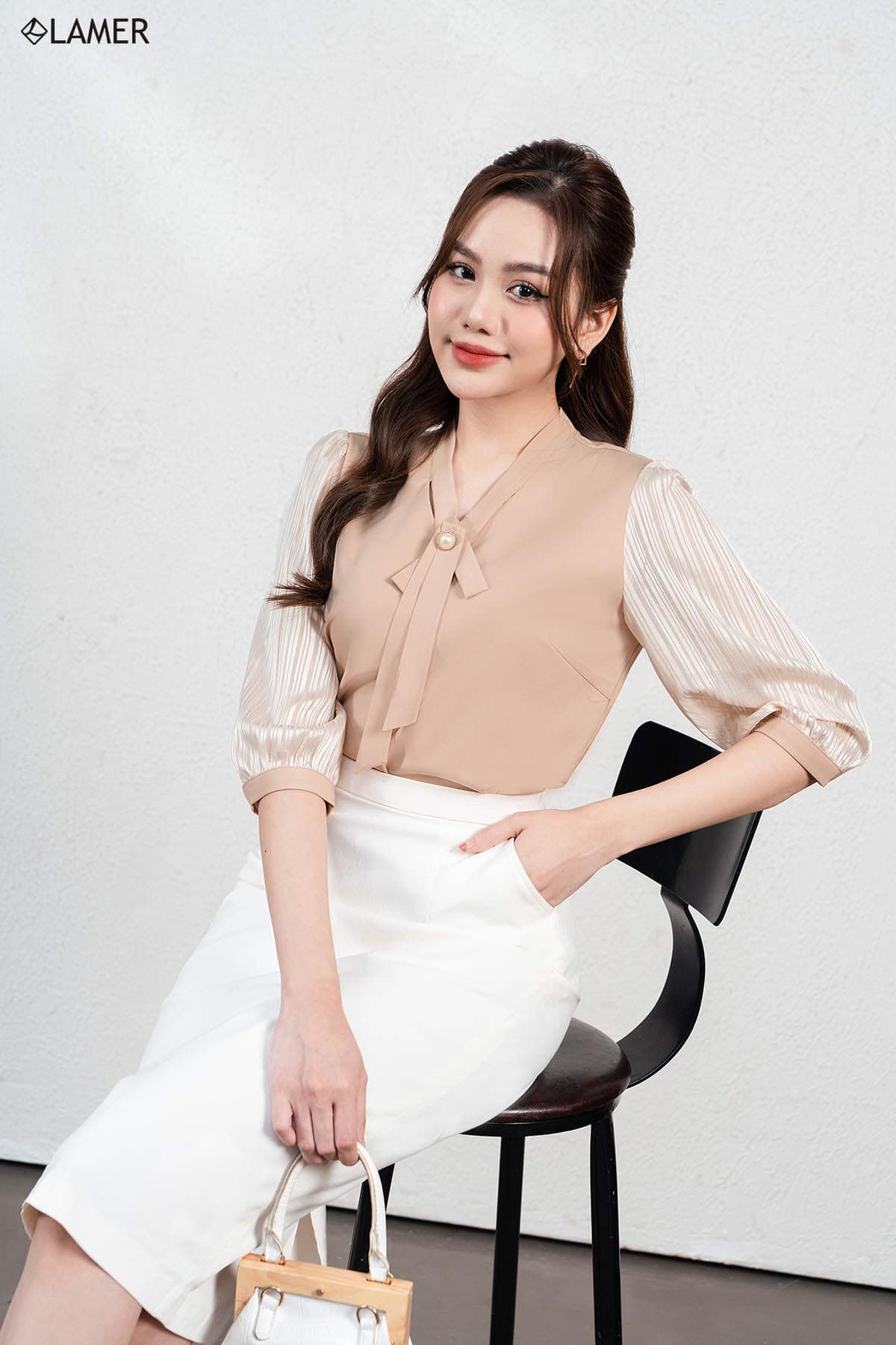 Áo cổ nơ lamer tay lỡ phối l61b23q025