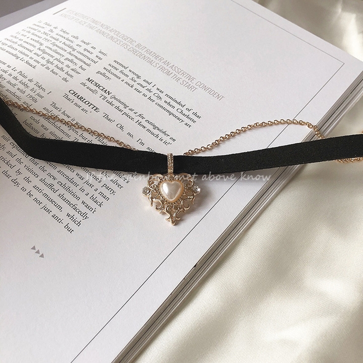 [HCM]Choker Vòng Cổ Nhung Phối Charm Trái Tim Cổ Điển Sang Trọng - Vani Store