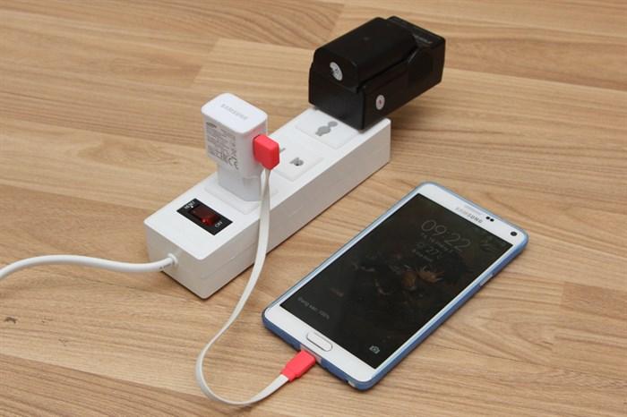 Ổ cắm điện 3 lỗ 2m Điện Quang 002A-02