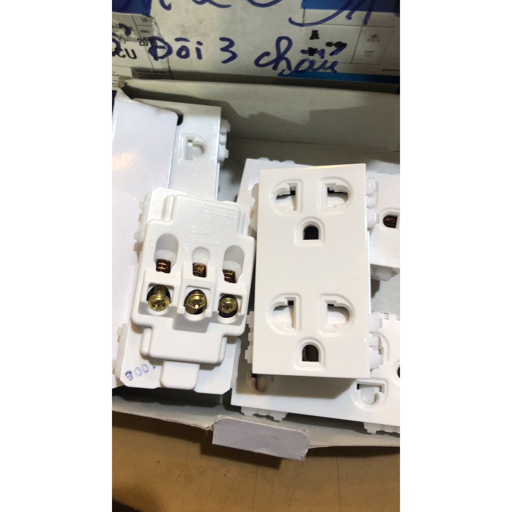 Ổ Cắm Đơn, Đôi Chấu S18Cc Sino