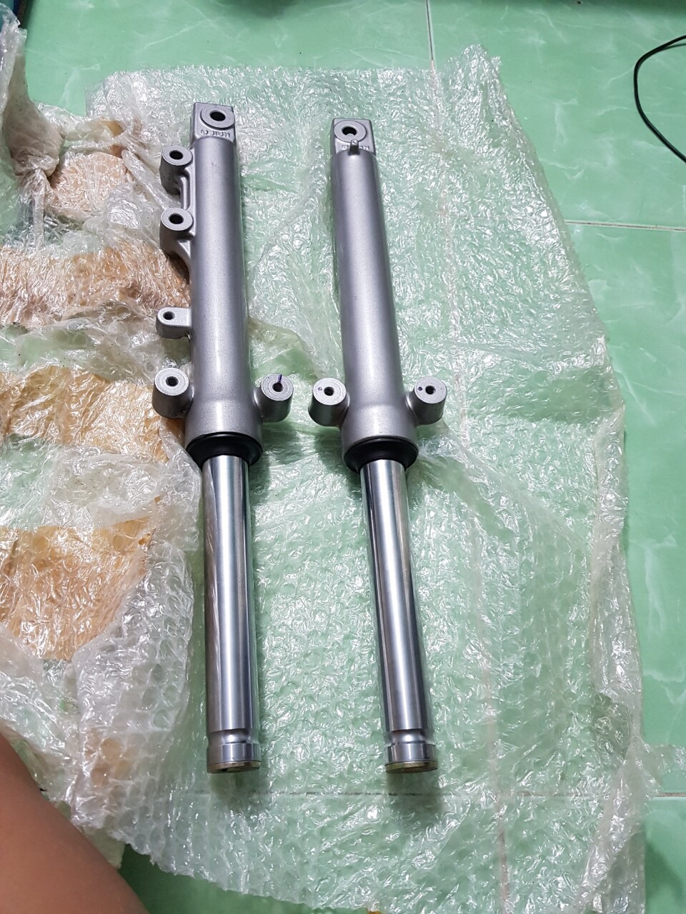 Phuộc trước Hayate zin hãng