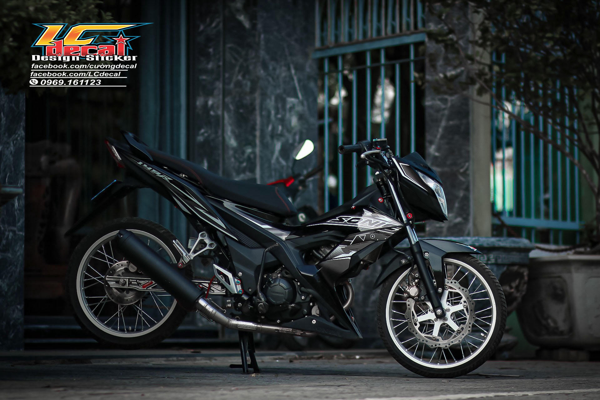 Tem rời Sonic trắng xám đen - Mẫu xe đen