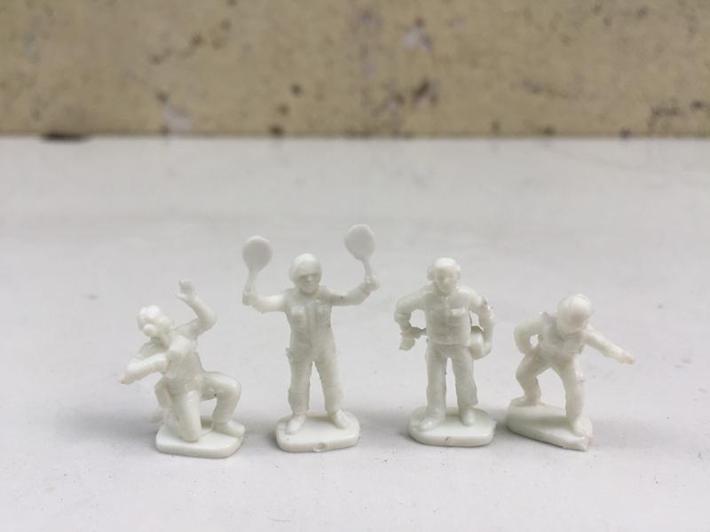 [HCM]MÔ HÌNH Nhân vật Phi đội sân bay mặt đất 1:72