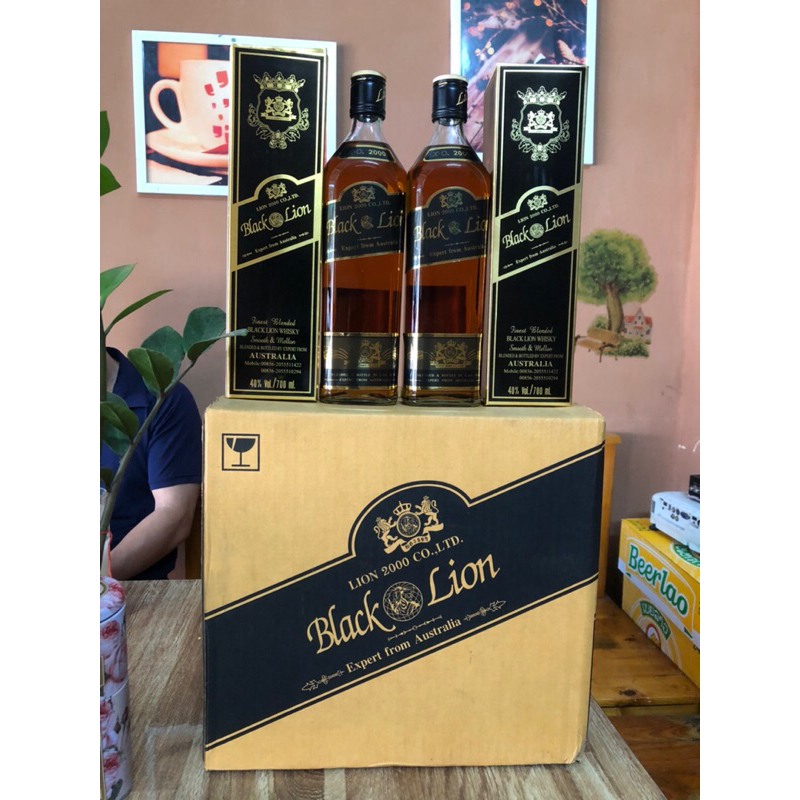 Black Lion 40%, chai vuông 700ml nhập từ Lào - ( chính hãng)