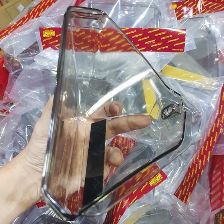 HỘC ĐỰNG ĐỒ AIR BLADE 2016-2019