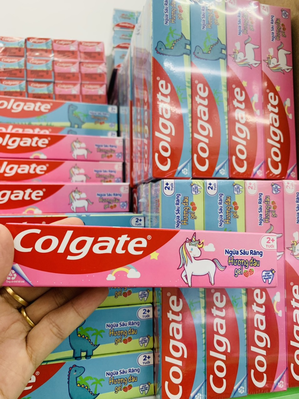 Colgate Kid -Kem đánh răng dâu 40g