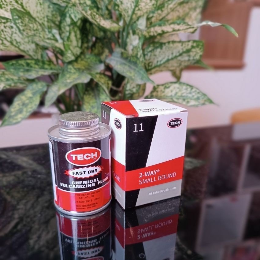 Combo hộp miếng vá TECH kèm keo dán TECH 125ml, siêu bám dính, siêu tiết kiệm chuyên vá săm lốp ô tô,xe máy,xe đạp