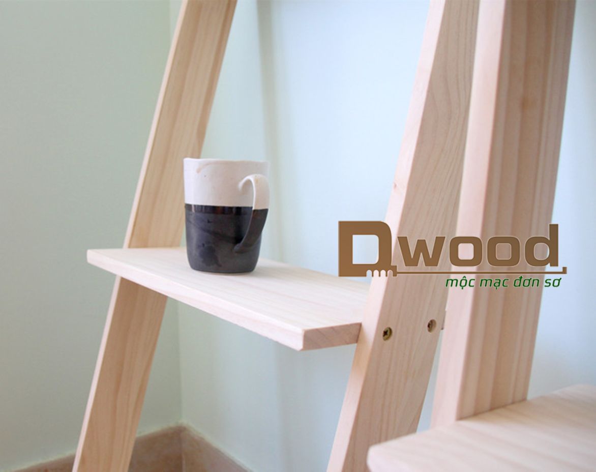 Kệ thang Dwood 5 tầng gỗ thông trang trí tiện lợi, kệ gỗ Decor để đồ dựng tường