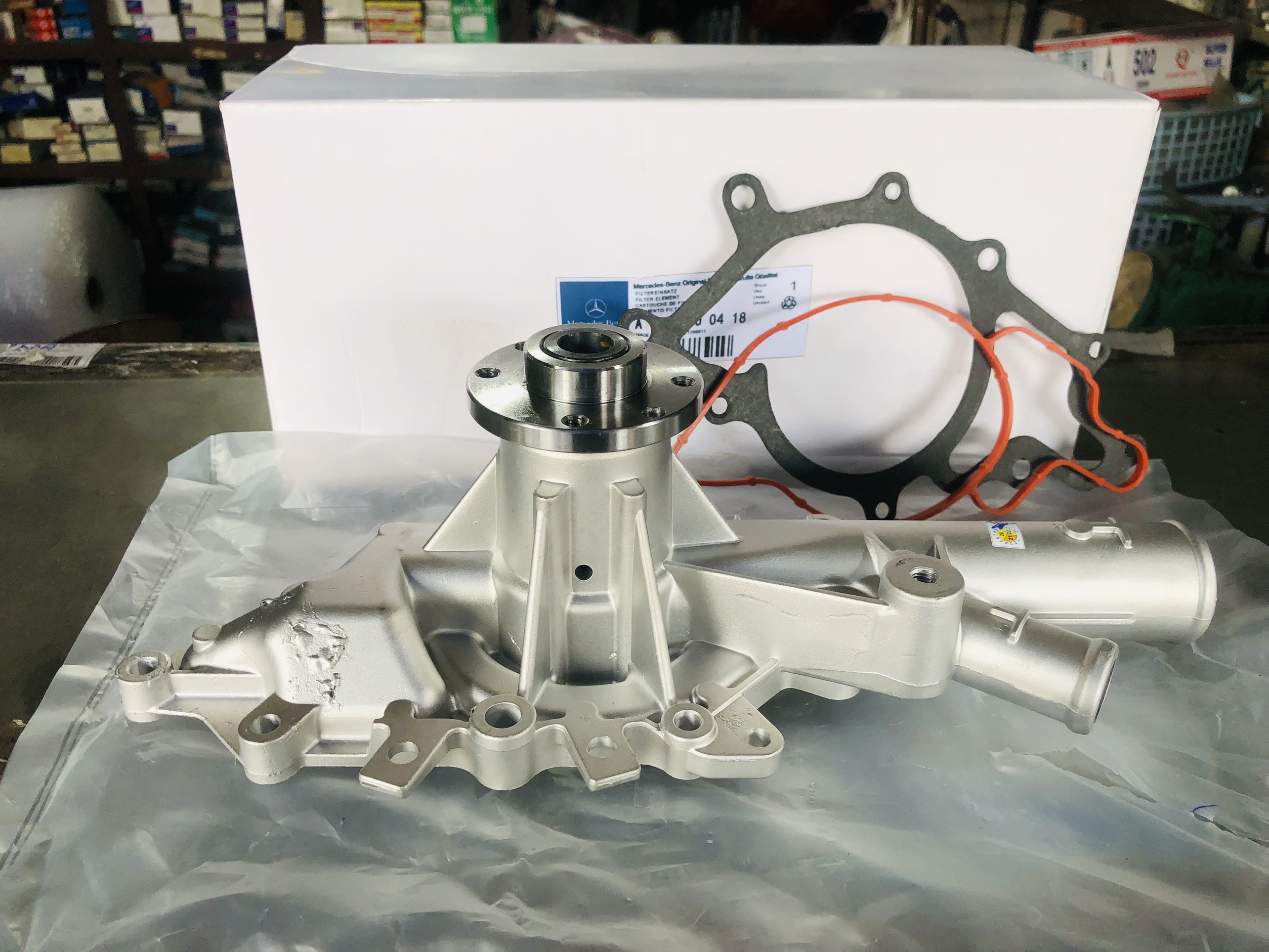 CỤM BƠM NƯỚC  (BƠM TRỘN) MERCEDES BENZ SPRINTER 16 CHỔ