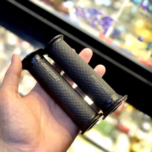 Bao tay Daytona cao su hàng 1:1 ( có hộp )