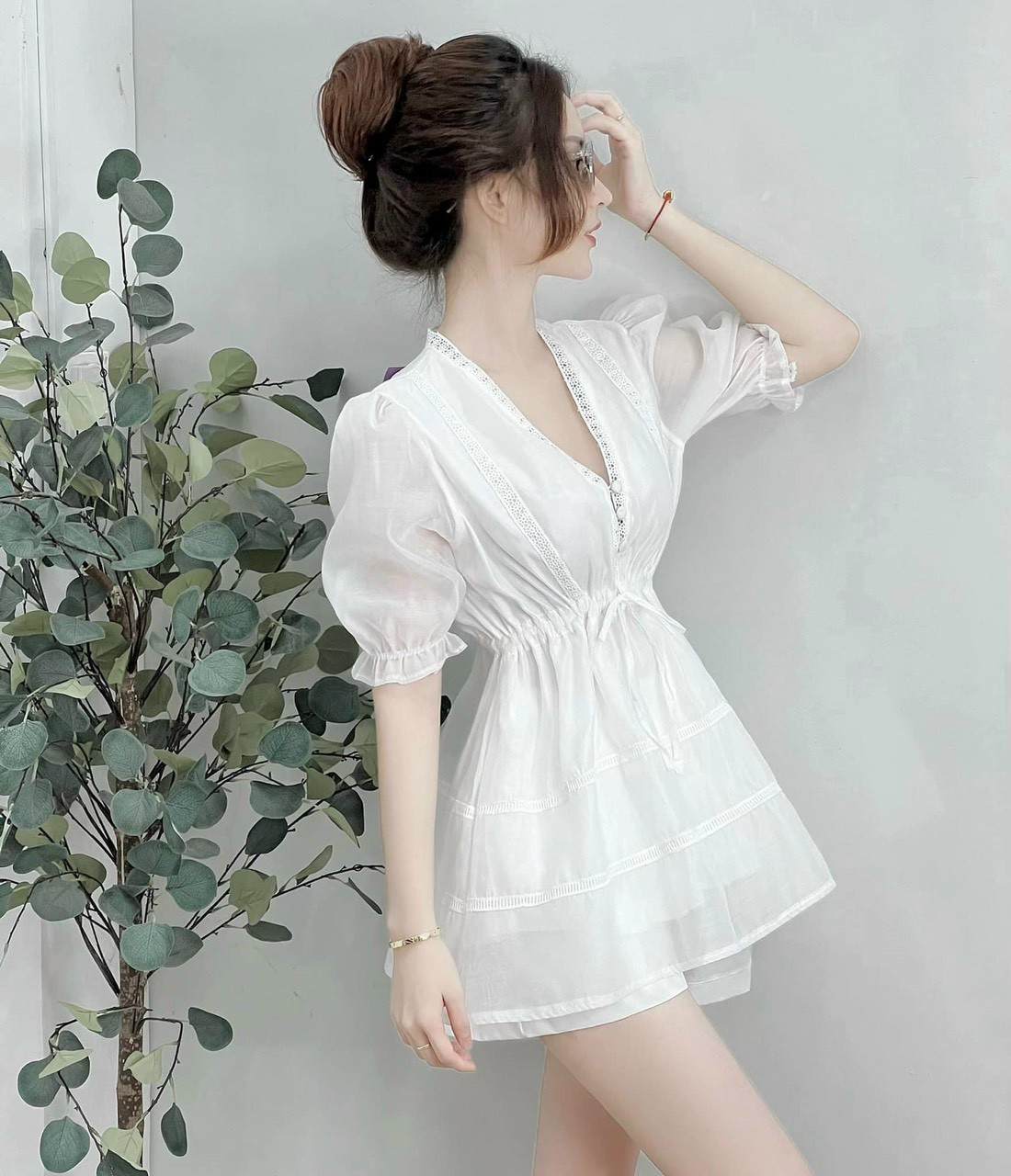 Sét bộ áo phối ren cổ V tay ngắn cột nơ eo dễ thương