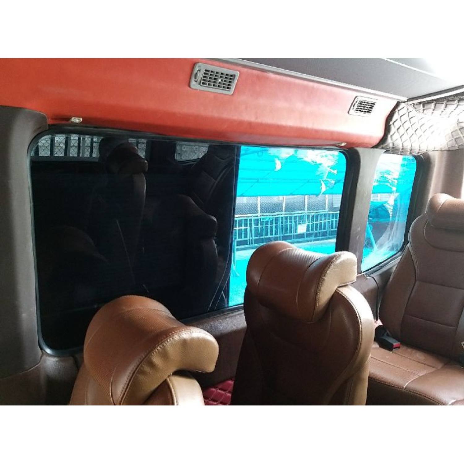 rèm cơ hoặc điện cho xe limousine