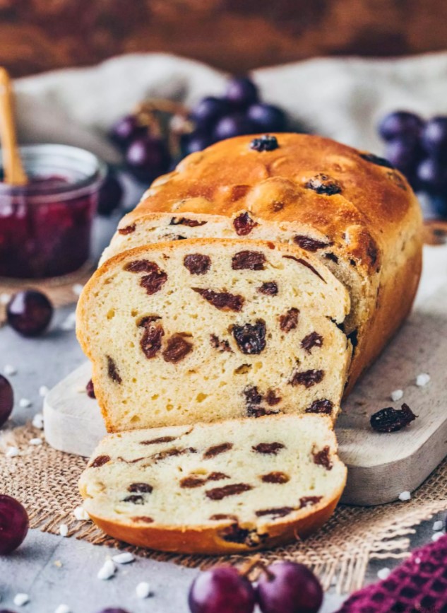 Nho đen sấy khô (chia lẻ từ thùng 12,5kg)