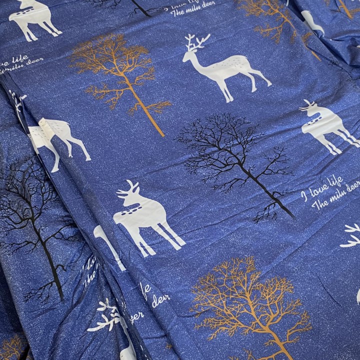 Vải poly cotton xanh họa tiết hươu khổ 2m3 - mềm mại, không giãn - vải may màn cửa, bộ gra giường, vỏ mền, bao gối