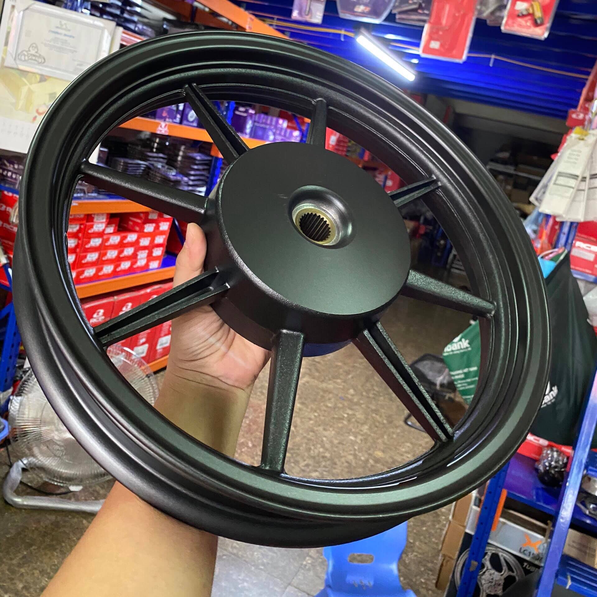 Mâm RCB 8 cây gắn Vario, Click Đen