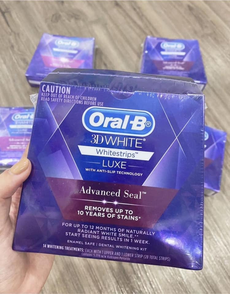 Miếng dán trắng răng Oral B hộp 14 miếng dán