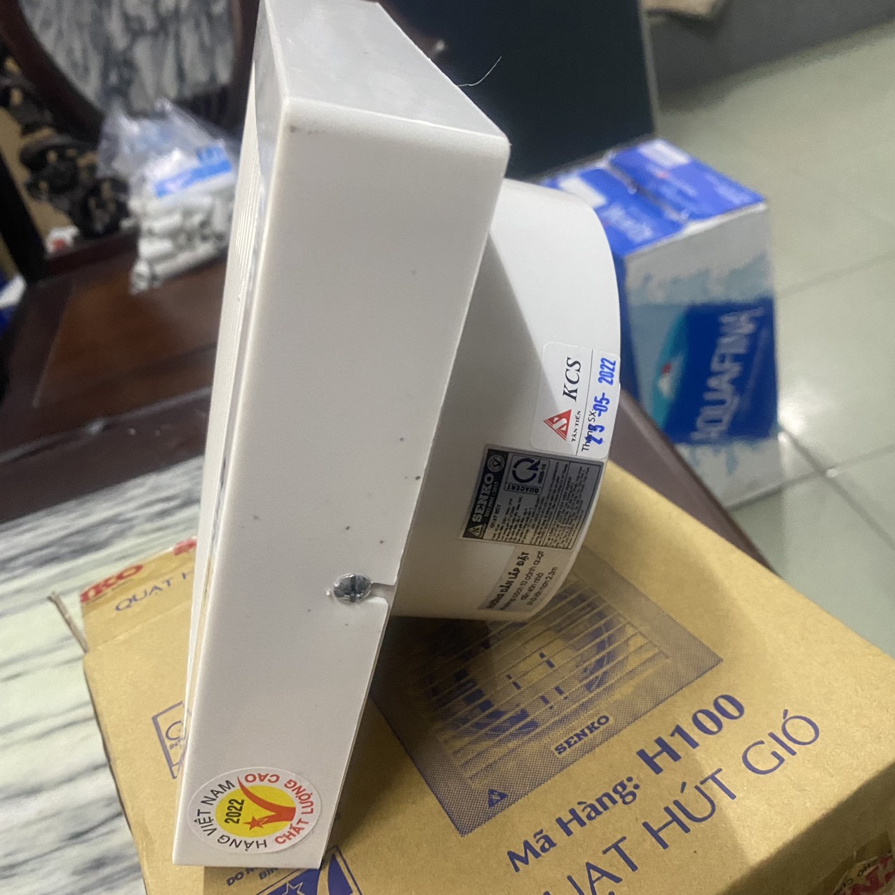 Quạt Máy Hút Gió SENKO H100 18x18
