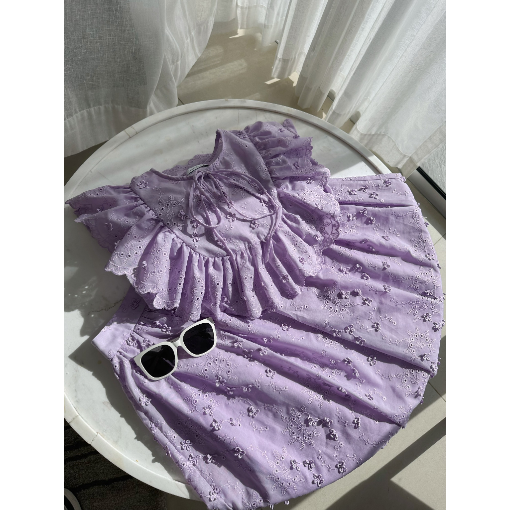Set áo và chân váy Mercure