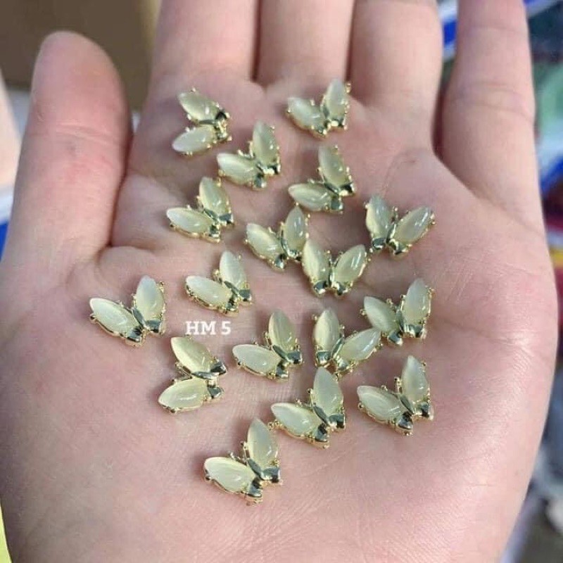 Charm bướm đá MD SHOP