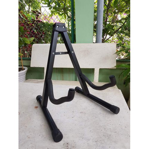 giá để đàn guitar
