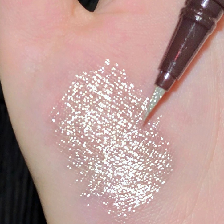Bút Kẻ Mắt Nhũ Bạc XIXI Glitter No06