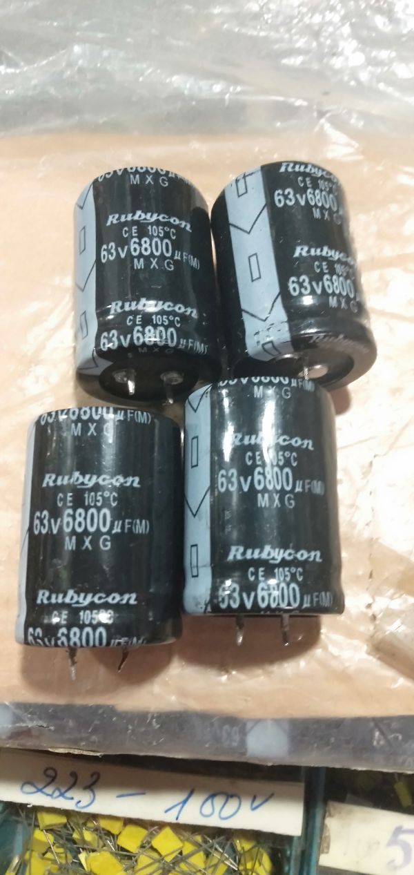 2 Tụ 6800uf 63v - Điện Tử Nhật Anh