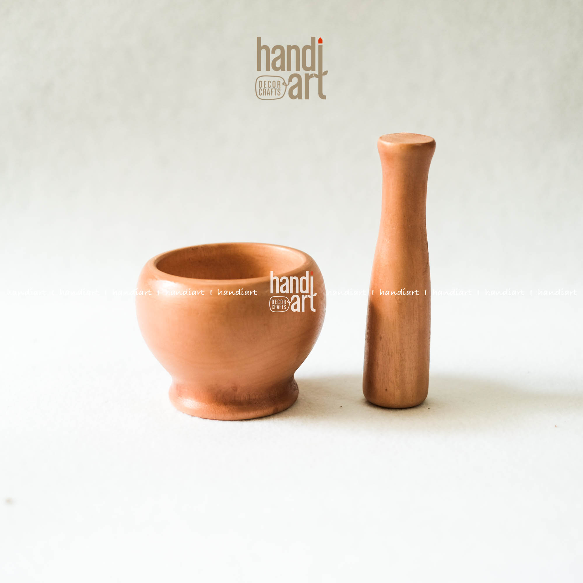 Cối Chày gỗ hình lu