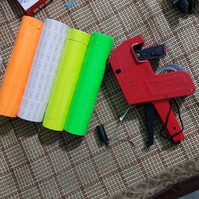 1 cây 10 cuộn Giấy bấm giá SAIKO đủ màu:trắngcamxanh lá và vàng