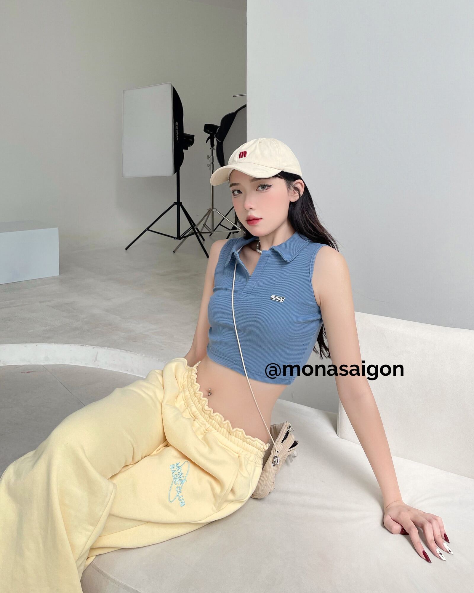 [VOUCHER 12%/149K] Áo croptop polo MONÁ - PERRY