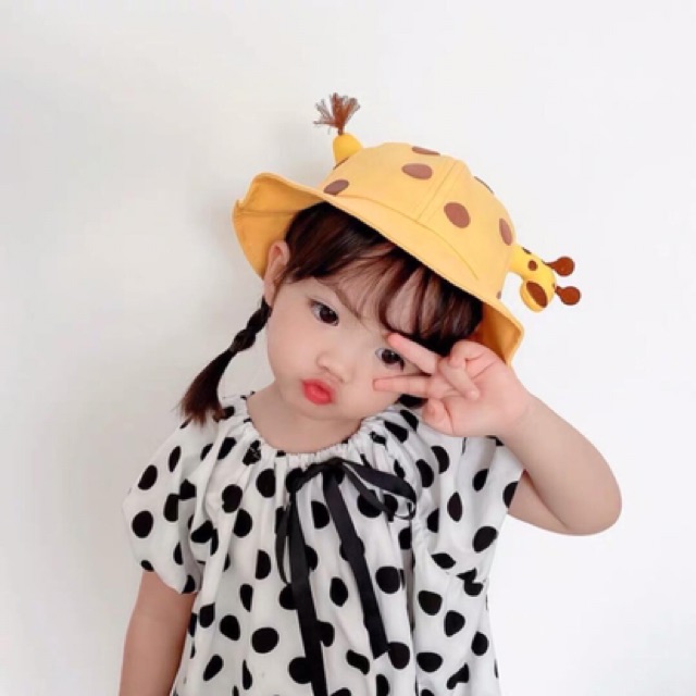 Nón bucket trẻ em hình chú hươu cao cổ dễ thương