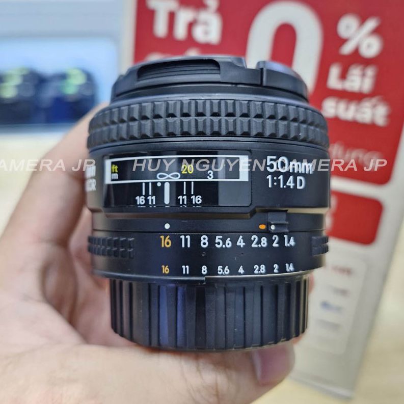 Ống kính nikon 50 f1.4 d af d , nikon 50 f1.4 afd 95-99% chuyên chân dung xóa phông rất đẹp.