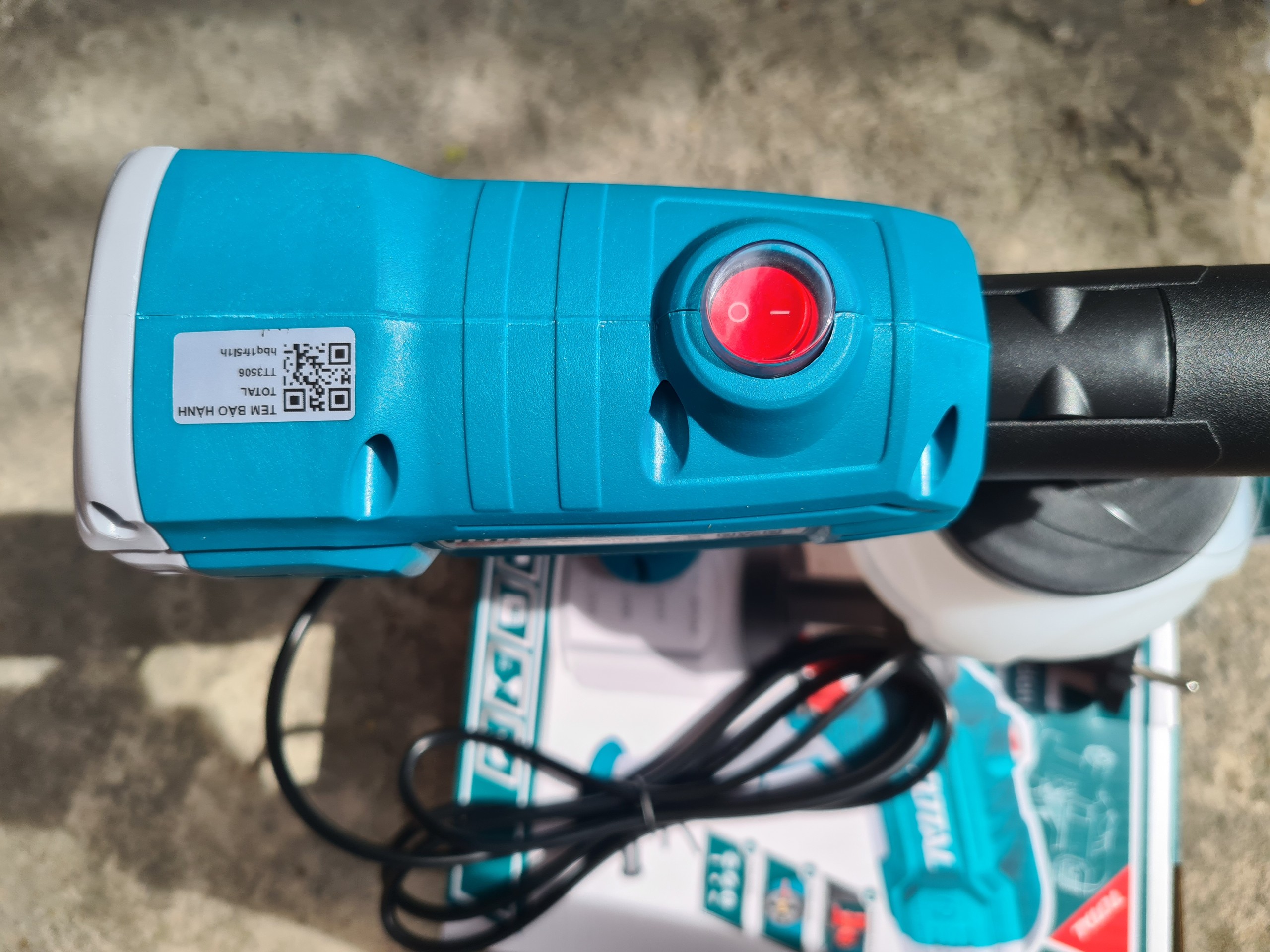 Súng phun sơn dùng điện 450w Total TT3506
