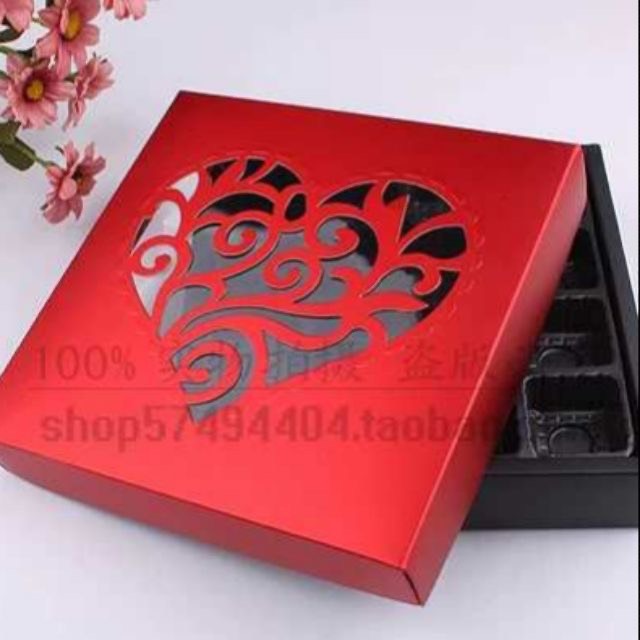 BX04-Hộp đựng socola 16v_25vien Đỏ_vàng_ bạc -Trắng( không túi)