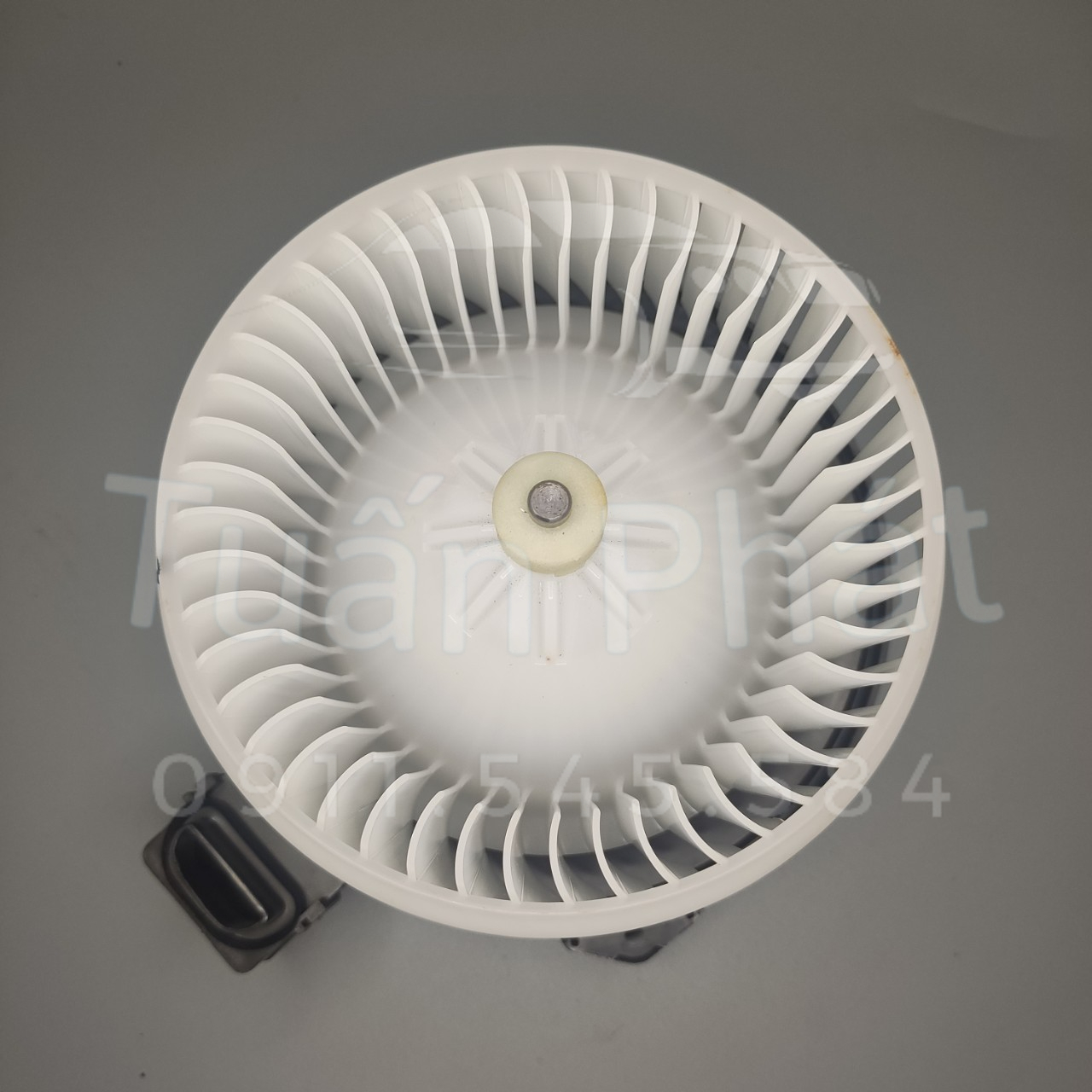 Quạt Dàn Lạnh Innova Fortuner 2006-2015