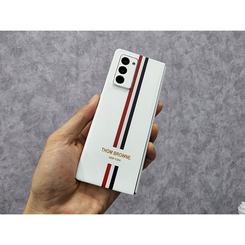 Dán Skin 3M Galaxy Fold 2 Thom Browne - Tặng bộ dụng cụ dán