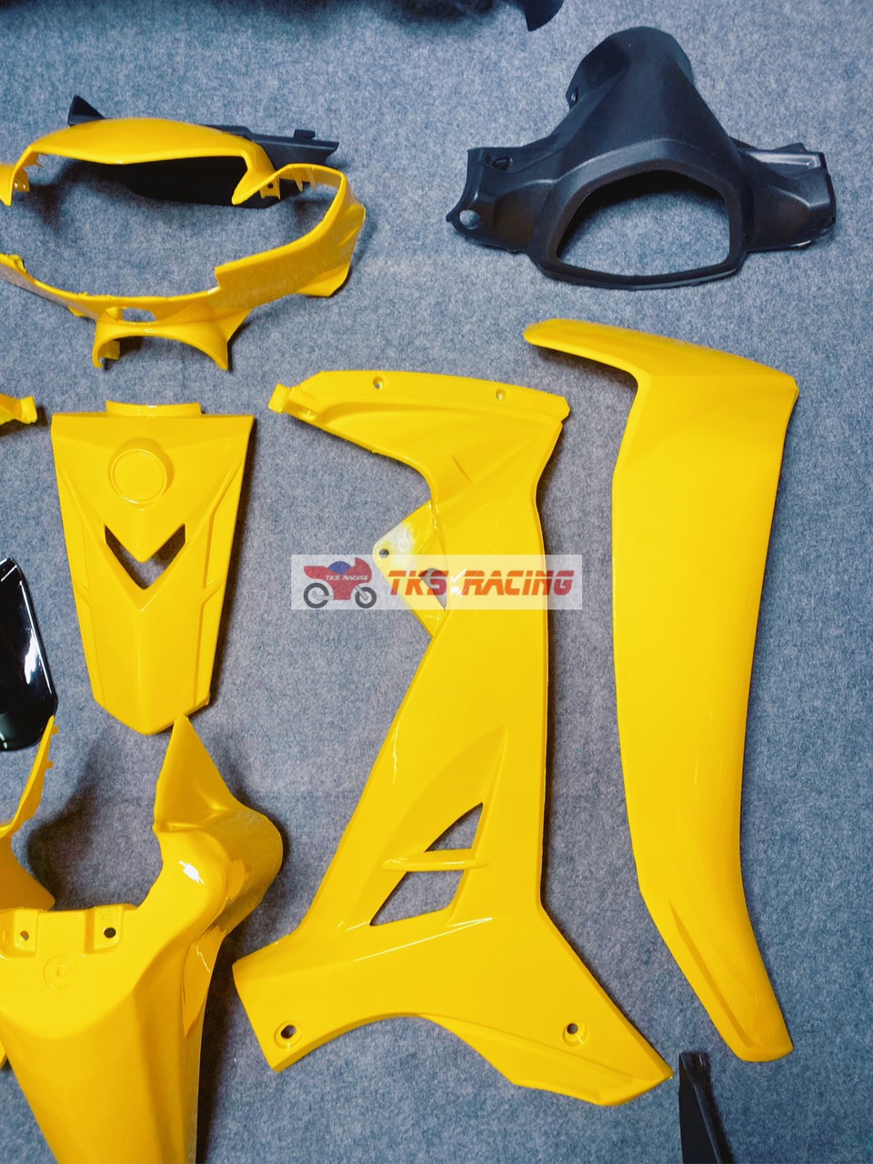 dàn áo sirius vàng đen kèm ốc tặng tem 3 lớp